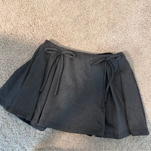 Chic Black Mini Skirt/shorts with Bow Accents